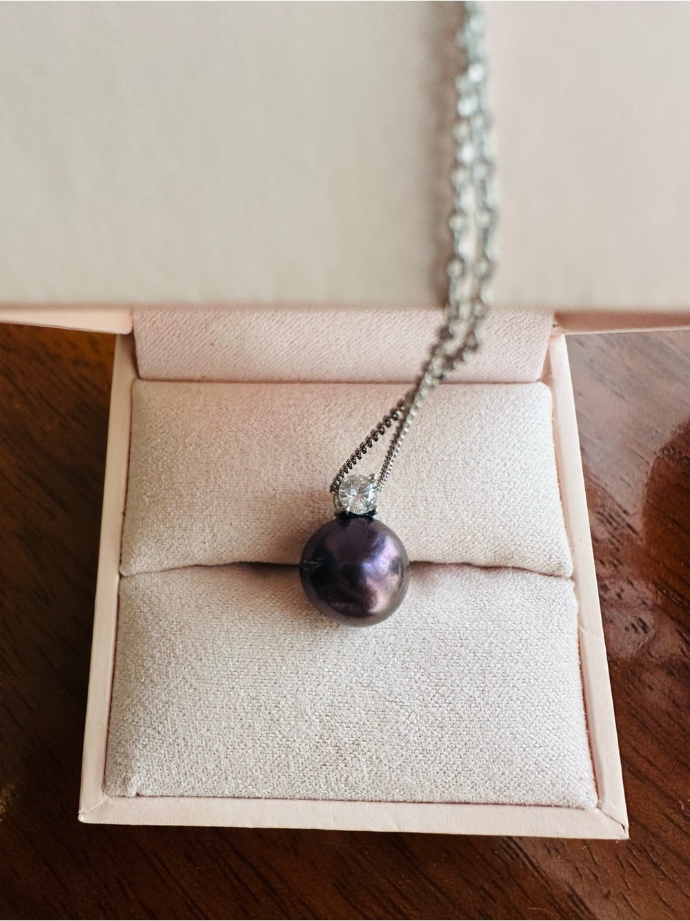 Elegant Saltwater Purple Pearl Pendant Necklace with Sparkling Accent